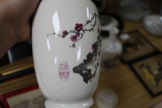 A group of vases tallest 35cm